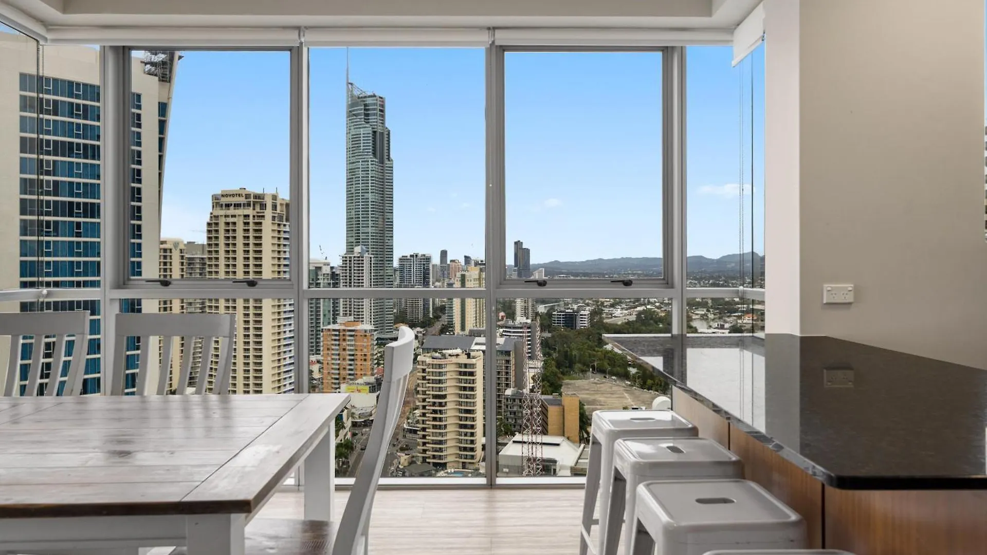 Chevron Renaissance - Private Apartments - Hosted By Coastal Letting Co. Gold Coast