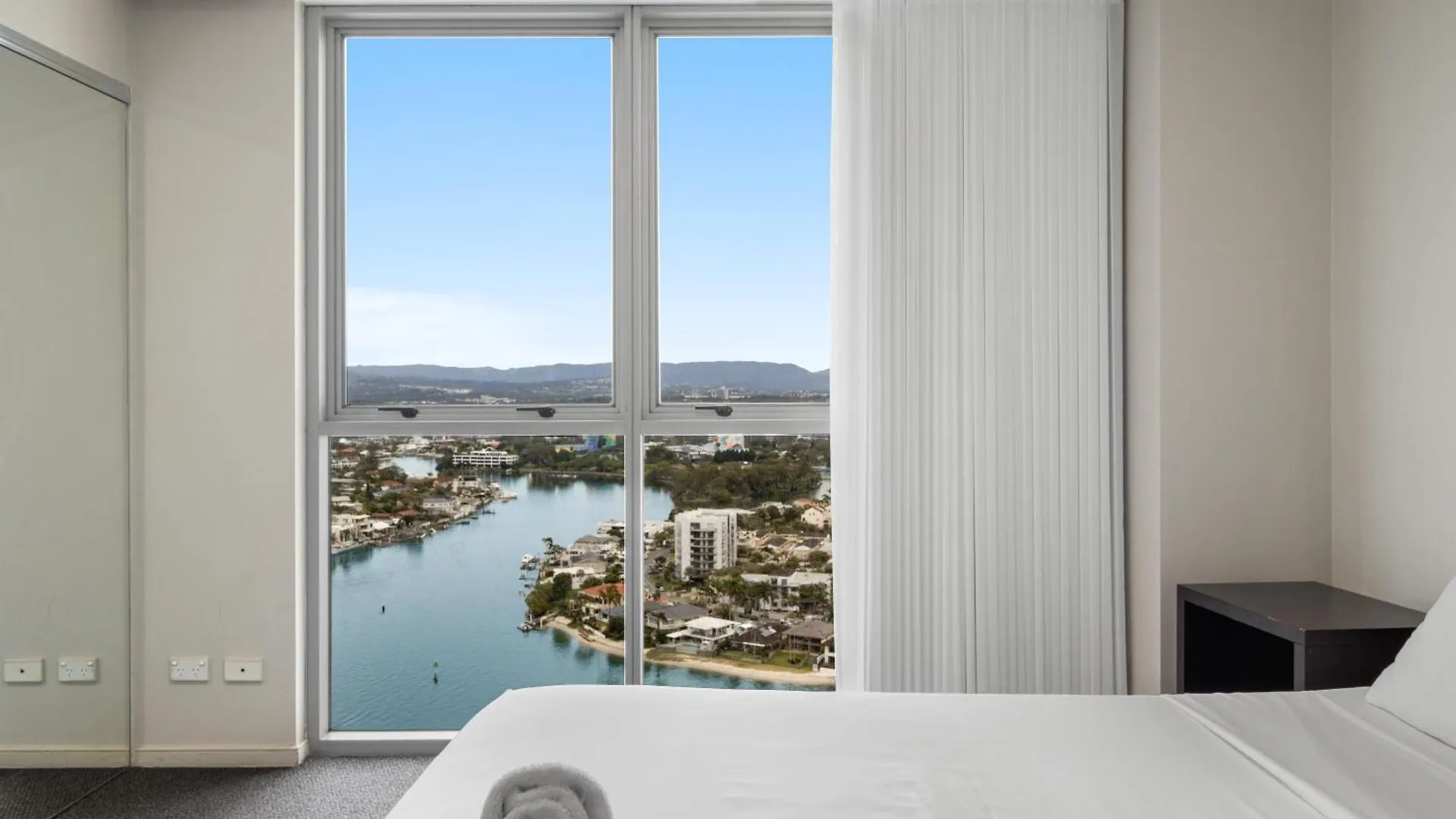 Chevron Renaissance - Private Apartments - Hosted By Coastal Letting Co. Gold Coast