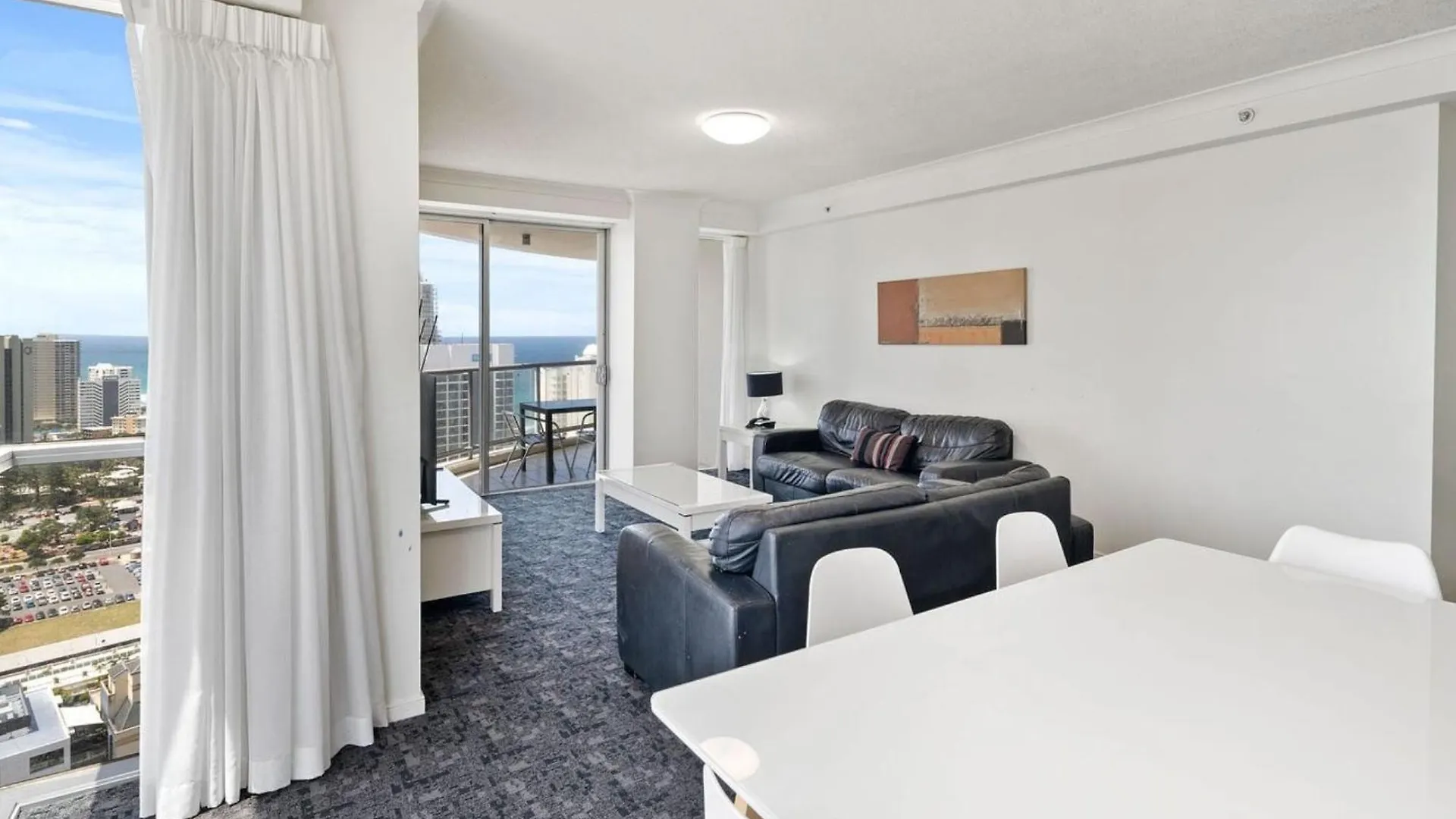Chevron Renaissance - Private Apartments - Hosted By Coastal Letting Co. Gold Coast 0*,  Avustralya