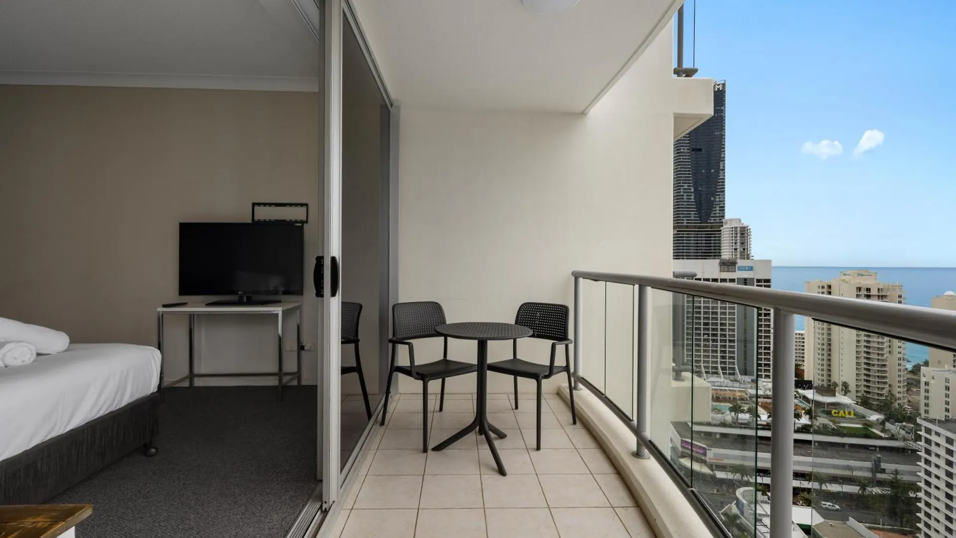 Chevron Renaissance - Private Apartments - Hosted By Coastal Letting Co. Gold Coast Australia